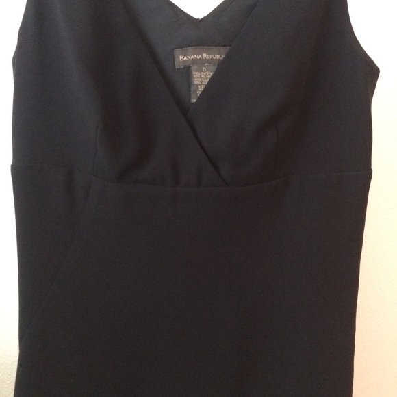 Beautiful Elegant Little Black Dress - Picture 5 of 8